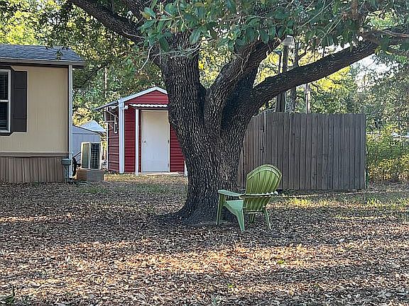 3rd image of 106 White Dove Trl