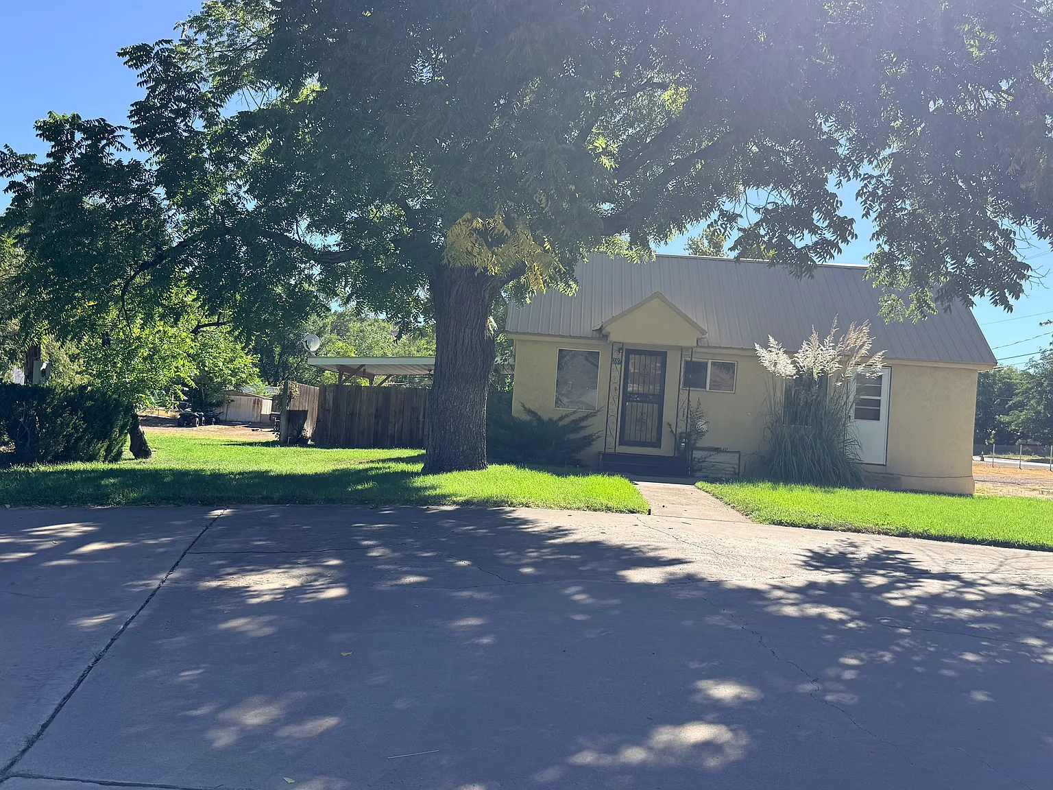 3 bed, 1500 sqft, $1,975 — Photo 3