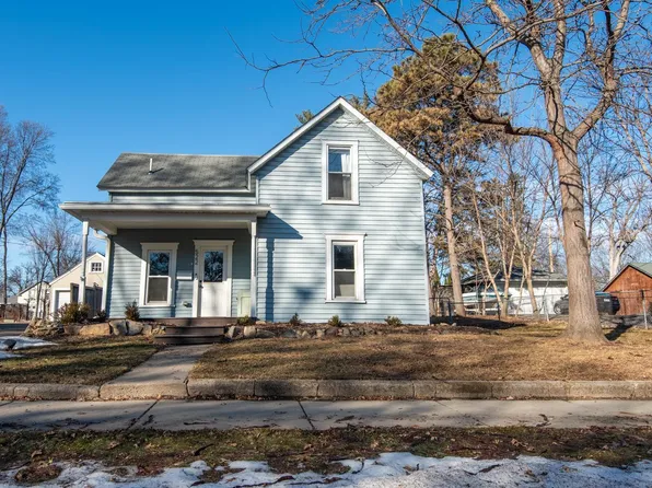 522 6th St W, Hastings, MN 55033