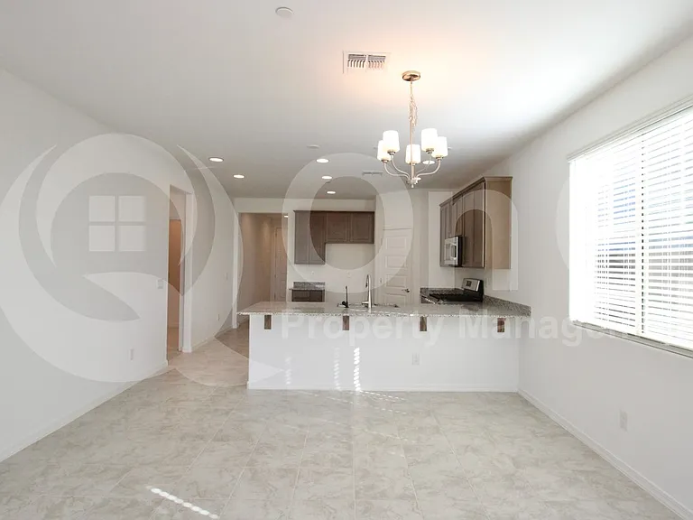 32470 N 122nd Ln — Photo 8