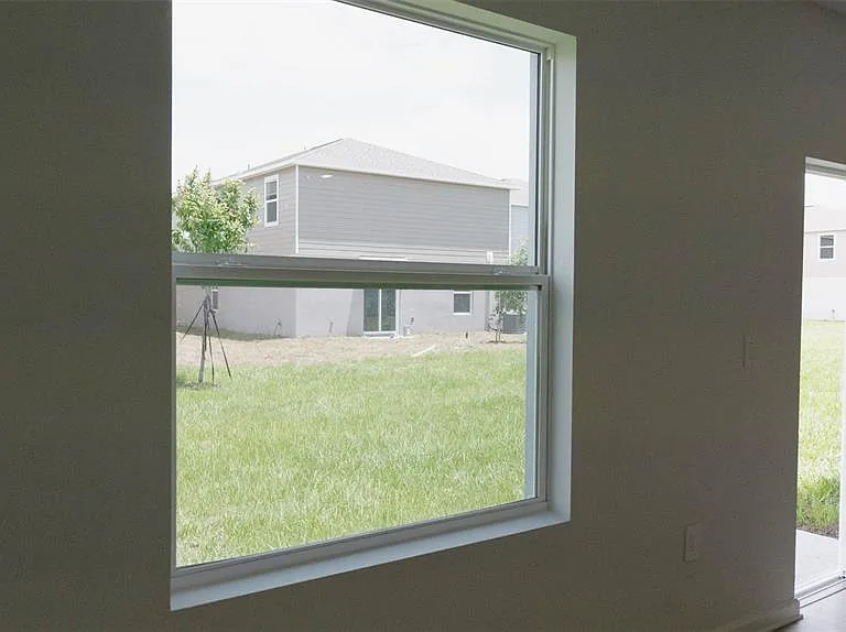 6433 Domizio Dr — Photo 6
