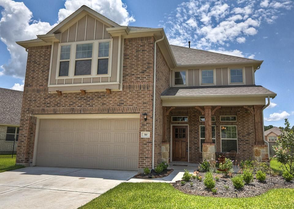 Move-in ready stunner w/ access to tons of amenities including tennis, basketball, pool, club house, parks, & kids play area...all within walking distance!
