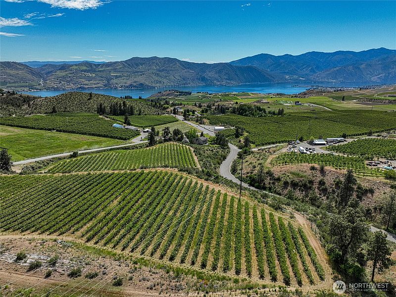 4th image of 173 Chelan Ranch Road