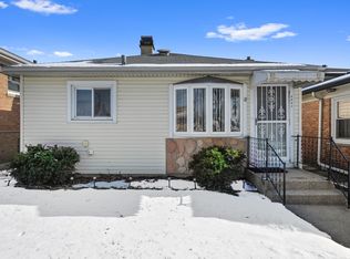 4521 N Sayre Ave, Harwood Heights, IL 60706
