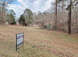 502 Sand Shore Dr, Greenwood, SC 29649