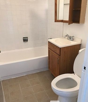5th image of 4222 W 5th Ave APT 2WR