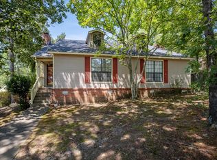 6 Woodlore Cir, Little Rock, AR 72211