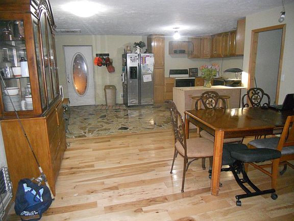 DINING ROOM TO KITCHEN