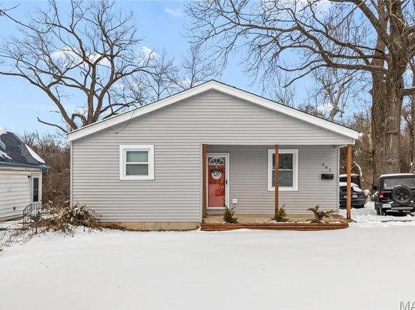 461 Scenic Dr, Saint Louis, MO 63137