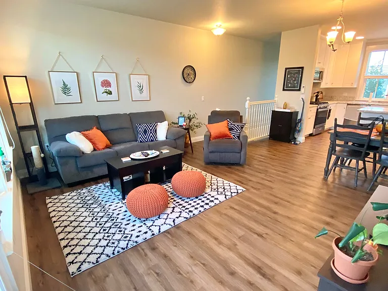 705 S Cloverdale Blvd #2 — Photo 6