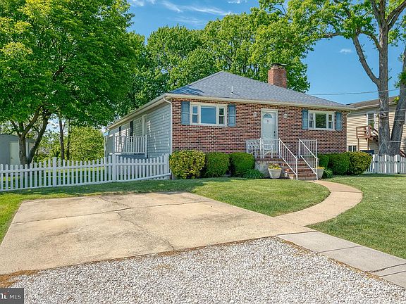 3rd image of 2222 Monocacy Rd