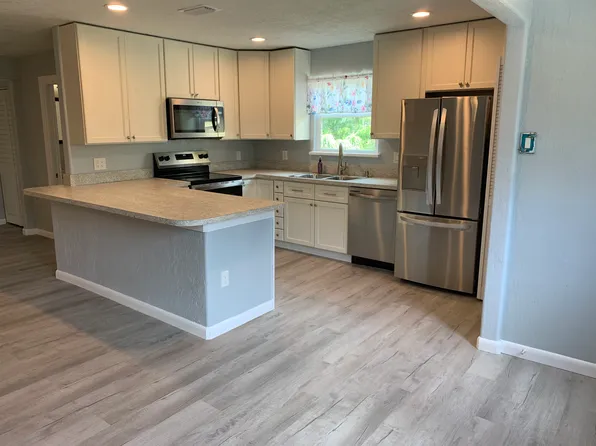 1500 Pine Island Rd #B, Merritt Island, FL 32953