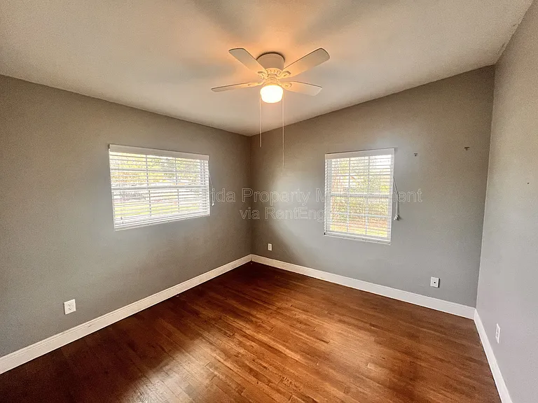 722 Baltimore Dr — Photo 8