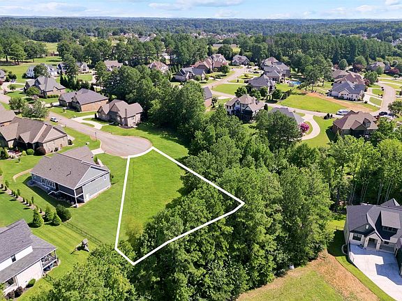 5th image of 822 Grande Dunes Way