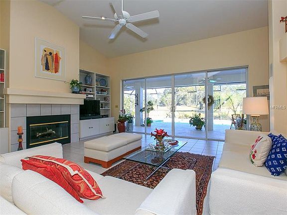 2nd image of 4333 Highland Oaks Cir