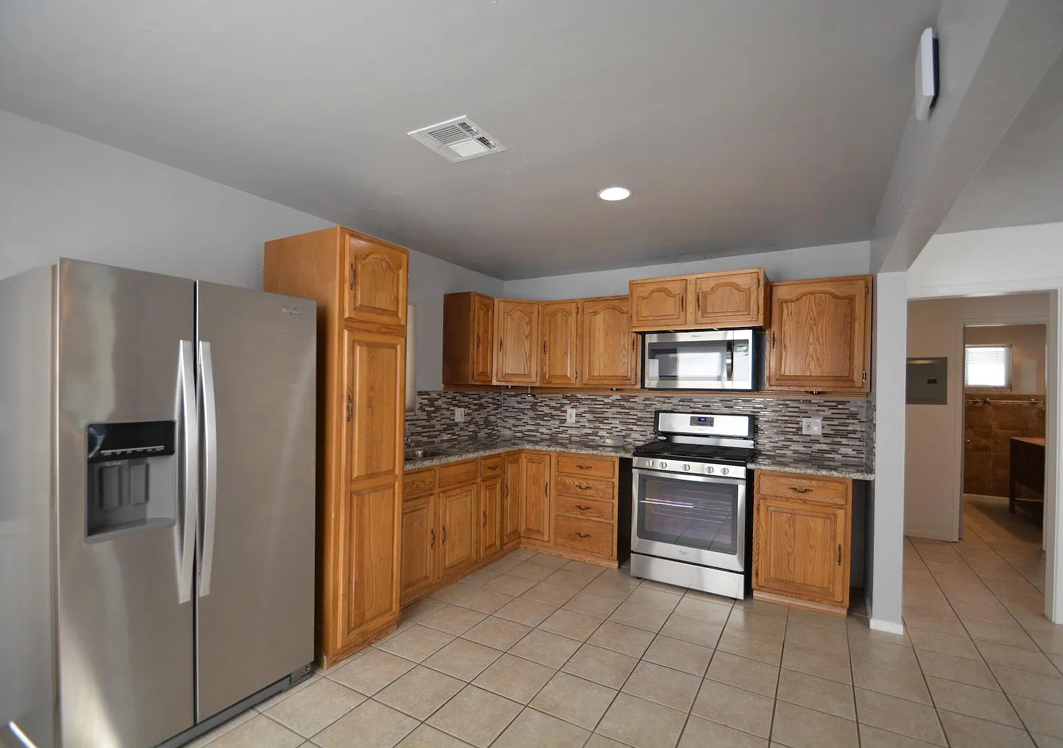2 bed, 900 sqft, $2,695 — Photo 4