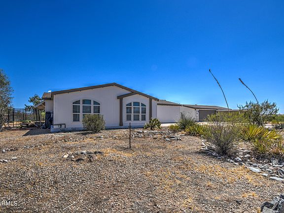 3rd image of 35007 W SIESTA Way
