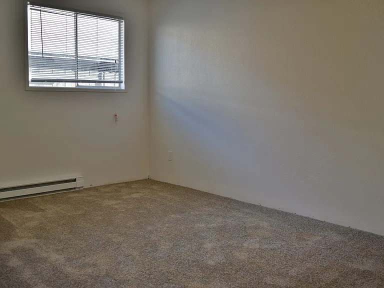 Beverly Ann Apartments — Photo 11
