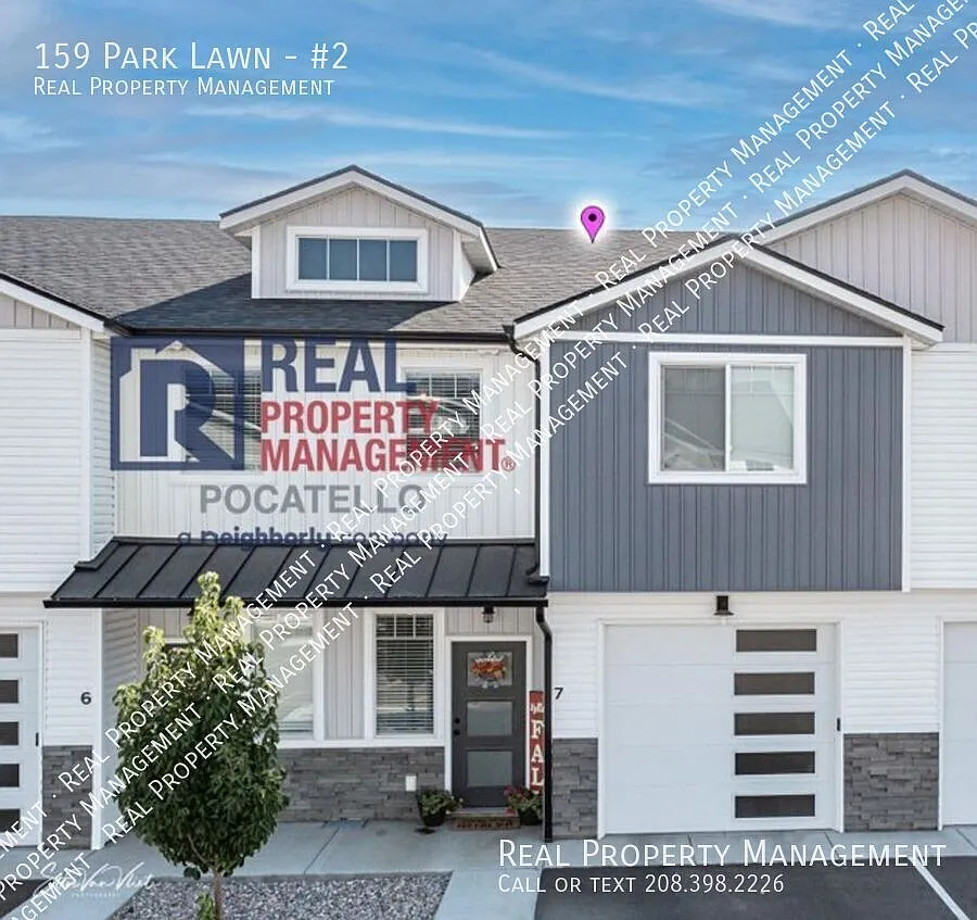 Move In Special - 3 Bedroom 2.5 Bath Townhome - 1 Car Garage — Photo 1