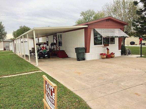 2nd image of 1405 Coco Palm Dr