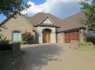 4170 E Eastpoint Dr, Fayetteville, AR 72701