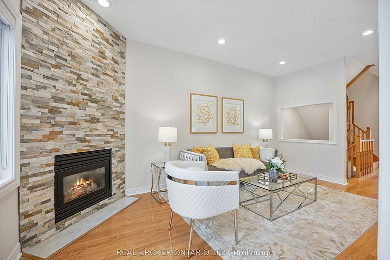 Richmond Hill Townhouse for rent - 4 Bedrooms — photo 9