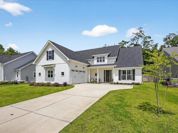 522 Knotted Pine Dr, Tallahassee, FL 32312