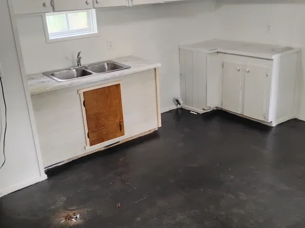 119 Kami Rd, Pickens, SC 29671