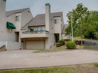 5747 E 72nd Ct, Tulsa, OK 74136