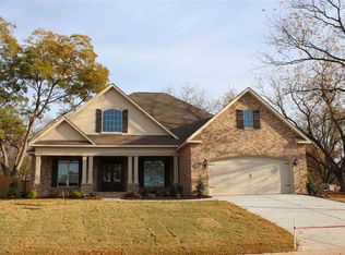 202 Angelina Grace Dr, Warner Robins, GA 31088