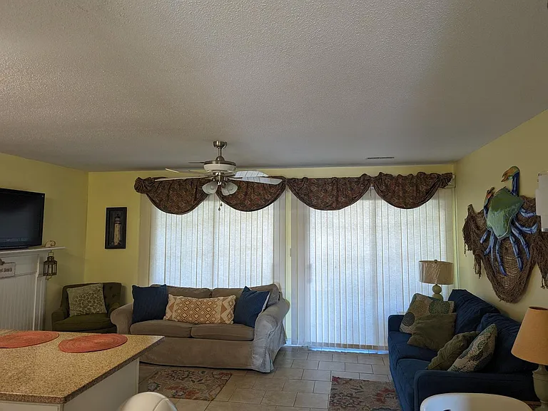 1851 Colony Dr #4C — Photo 8