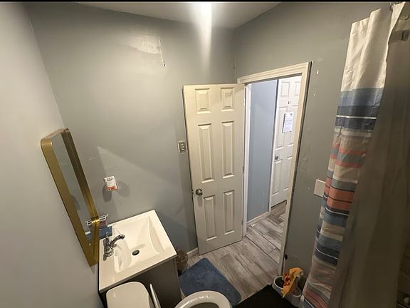 3rd image of 4328 Rushmore Pl #5