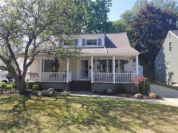 2nd image of 223 Forbes Ave