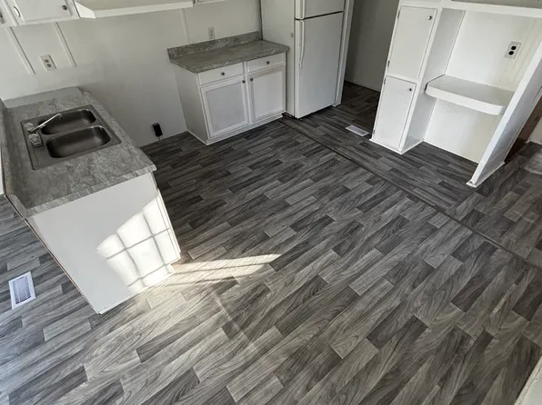 190 Cinnamon Ln, Marietta, SC 29661