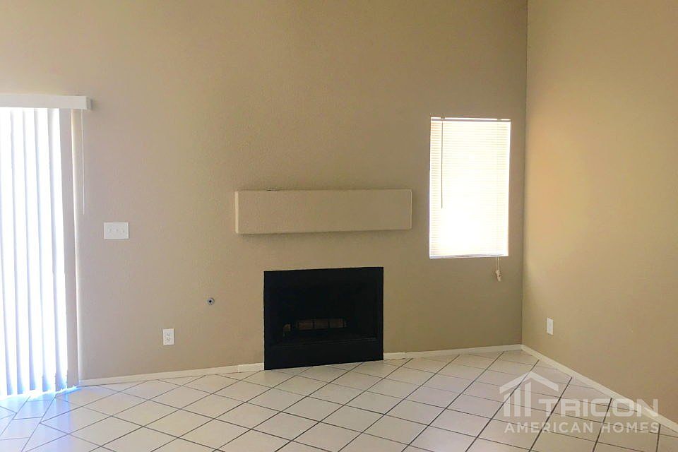 2nd image of 4621 Fireside Ln