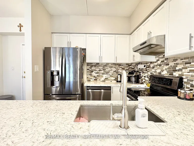 4016 Kilmer Dr #112 — Photo 23
