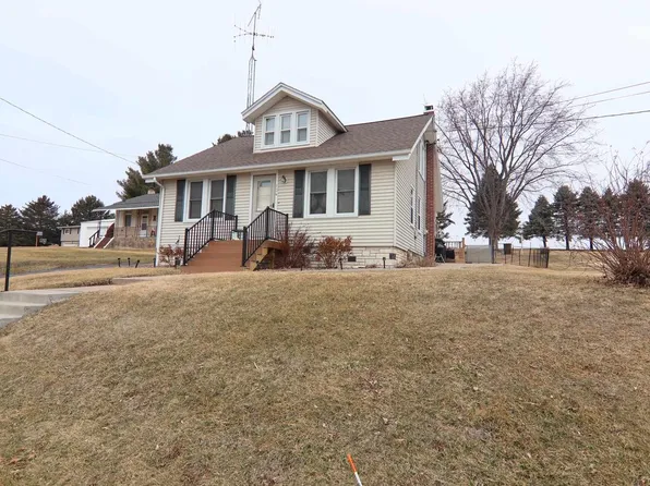 134 Tennyson Street, Potosi, WI 53820