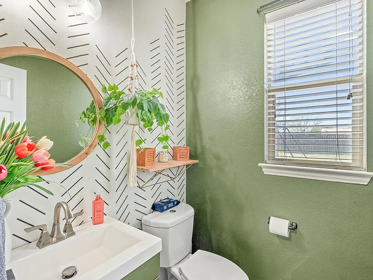 227 Sandstone Trl — Photo 10