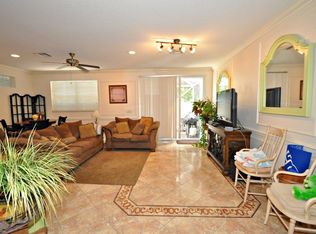 452 Marbella Dr, North Palm Beach, FL 33403