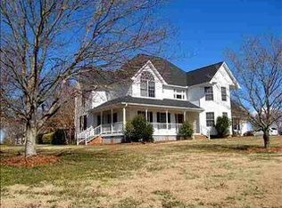 304 N Silver Ridge Dr, Greer, SC 29651