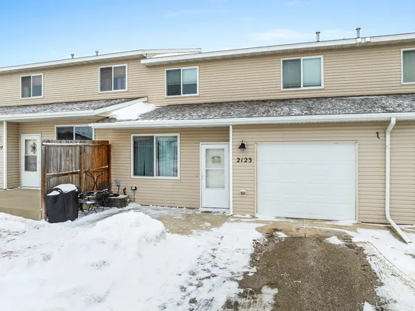 2123 13th St NW, Minot, ND 58703