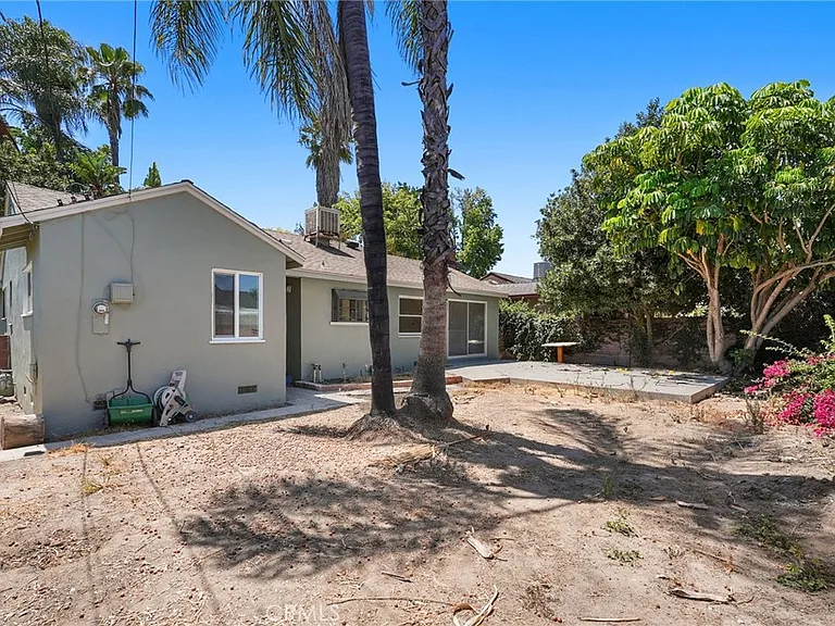 7656 Teesdale Ave — Photo 6