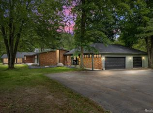 1765 E Predmore Rd, Oakland, MI 48363