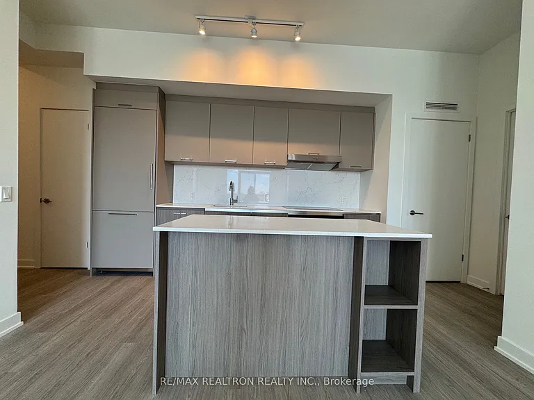 8188 Yonge St #631 — Photo 19