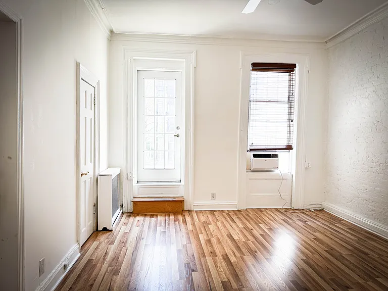 170 Lexington Ave #3 — Photo 15