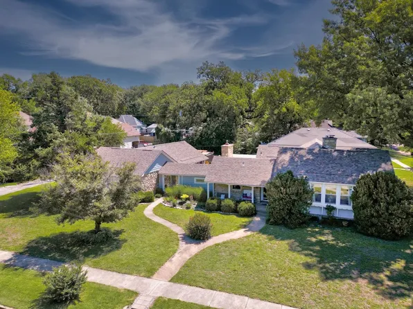 1020 Cherry St, Winfield, KS 67156