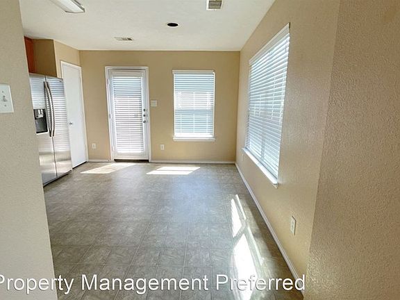 5th image of 19502 Remington Bend Dr