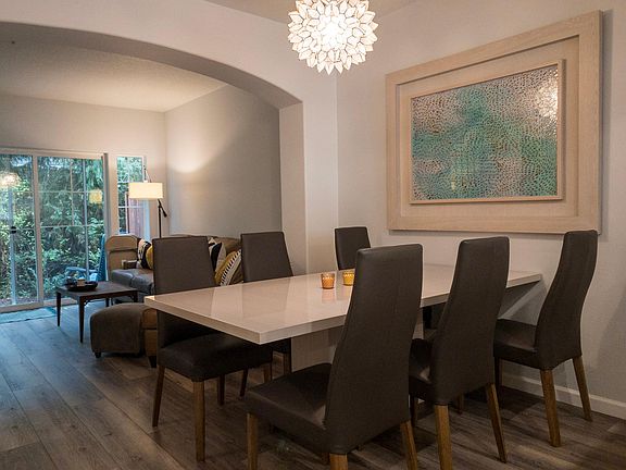 Open-concept dining room