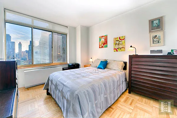 Rented by Halstead Real Estate | media 2