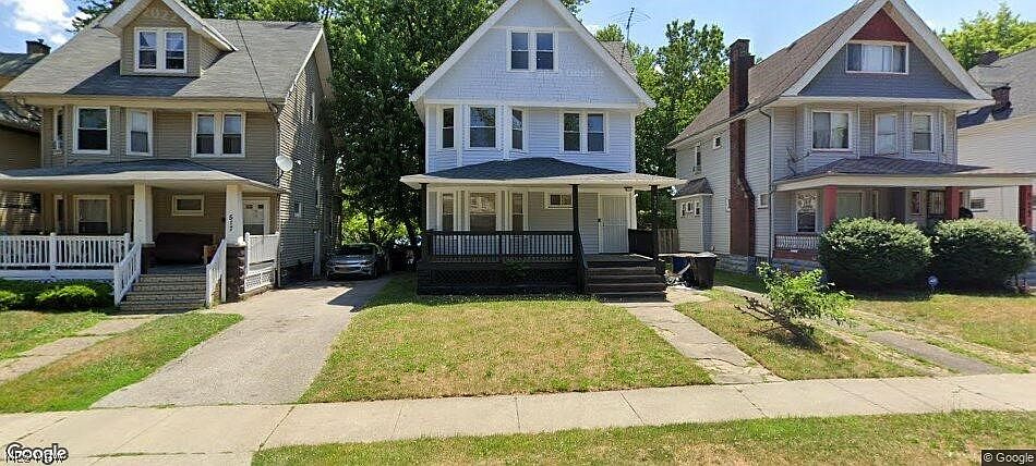 1st image of 521 E 109th St